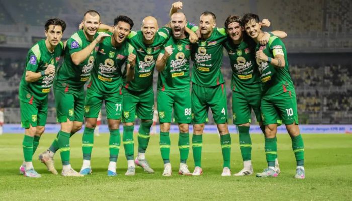 Persebaya Bantai Bali United 5-2: Rivera Bersinar di Gelora Bung Tomo