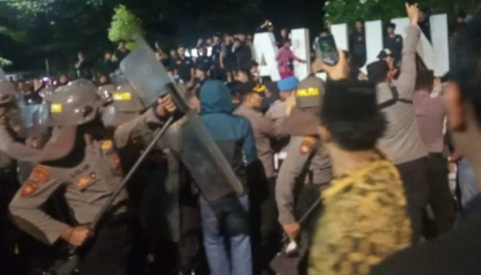 Polisi Amankan Provokator Kericuhan Aksi Solidaritas Ojol Lumajang, Empat Orang Diperiksa