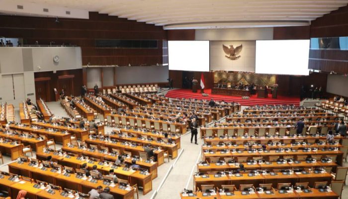 Tunjangan Rumah Naik Rp50 Juta Picu Kritik: DPR RI Disorot!