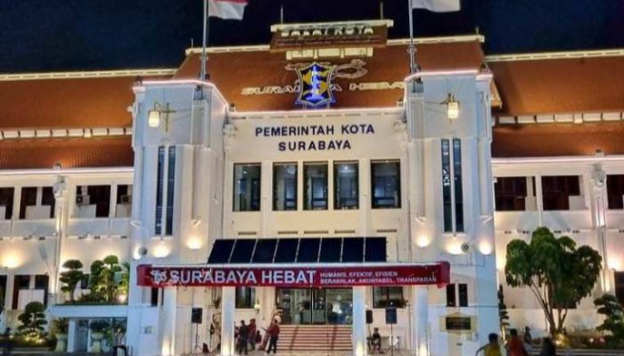 Semarakkan HUT ke-80 RI, ASN Surabaya Sumbang Ribuan Bendera Merah Putih