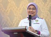 Ida Fauziyah bersama Masyarakat Tandatangani Petisi Agar Rahayu Saraswati Tetap di DPR