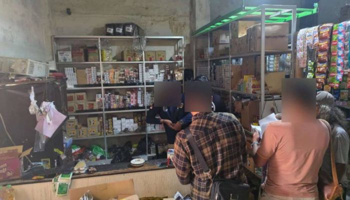 Bea Cukai Malang Sita Ratusan Ribu Batang Rokok Ilegal di Kabupaten Malang