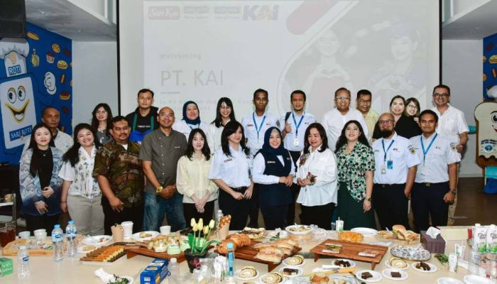 KAI Services Jajaki Kerja Sama dengan Sari Roti untuk Perluas Varian Kuliner