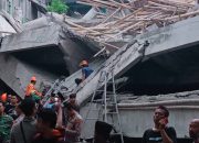 Musala Asrama Putra Ponpes Al Khoziny Runtuh, Puluhan Ambulans Dikerahkan