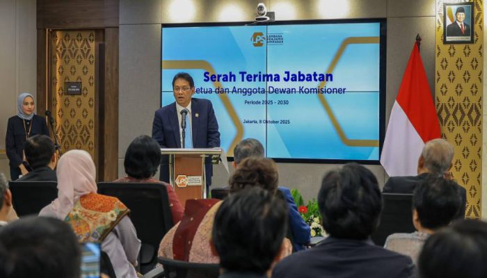 Presiden Prabowo Lantik Dewan Komisioner LPS Periode 2025-2030, Anggito Abimanyu Jabat Ketua
