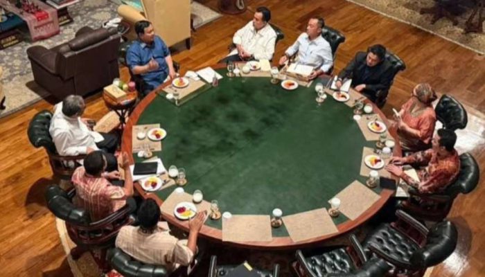 Presiden Prabowo Panggil Sejumlah Menteri dan Ketua MPR Bahas Isu Nasional