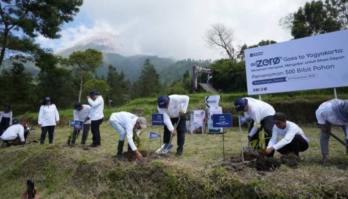 Telkom Tanam 500 Pohon di Bukit Klangon Yogyakarta Lewat Program GoZero%
