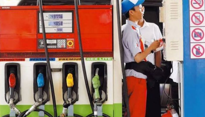 Pertamina Lakukan Build Up Stock Pertamax ke SPBU Bondowoso