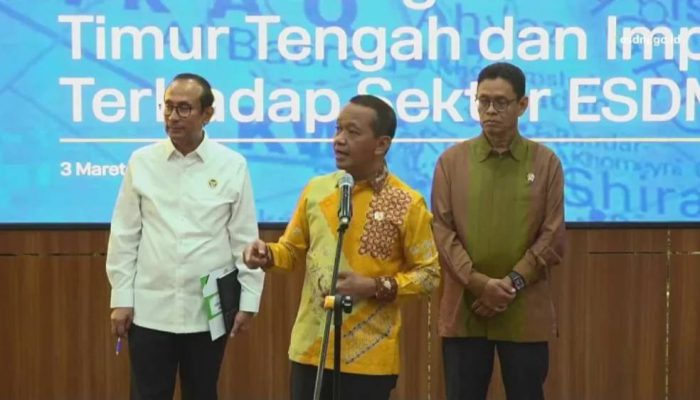 Bahlil: Pasokan Batu Bara untuk PLN Aman Sampai April 2026