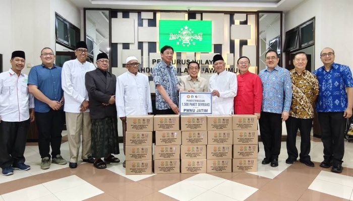 Pengusaha Surabaya Salurkan Ribuan Paket Sembako di Bulan Ramadan