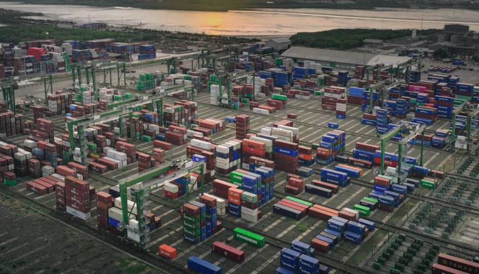 Awal Tahun Agresif, Arus Petikemas Terminal Teluk Lamong Tumbuh 8,27%