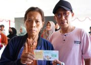 Wujud Kepedulian Sosial, Pertamina Patra Niaga Jatimbalinus Salurkan Paket Sembako Murah bagi Warga Jember