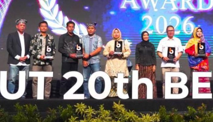 Kampung Hidroponik Bawa PT Terminal Teluk Lamong Sabet Penghargaan TJSL