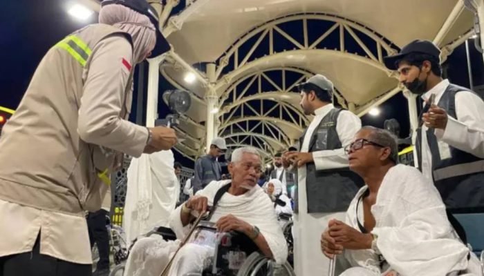Harga Jasa Kursi Roda di Masjidil Haram Melonjak di Tengah Membludaknya Jemaah