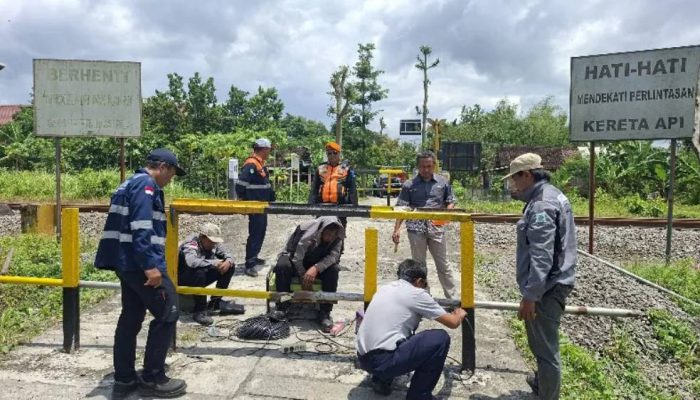 KAI Tutup 2.220 Perlintasan Liar, Sisanya 1.089 Titik Masih Berbahaya