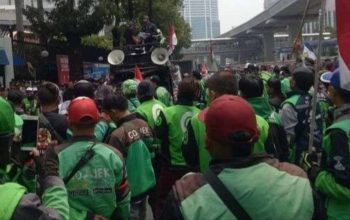 Ribuan Driver Ojol Jatim Siap Kepung Surabaya Besok, Tuntut UU Transportasi Online