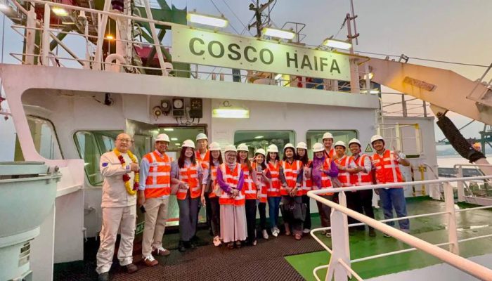 Kedatangan Perdana MV Cosco Haifa di Terminal Teluk Lamong Perkuat Konektivitas Perdagangan Indonesia–Tiongkok