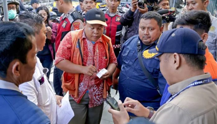 Dishub Surabaya Berhentikan 163 Jukir untuk Dukung Transformasi Parkir Digital
