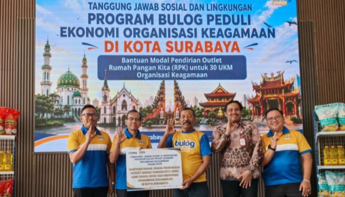 Perkuat Ketahanan Pangan, Bulog Salurkan Bantuan TJSL Rp5,3 Juta ke 30 UMK Keagamaan di Surabaya