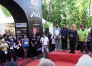 Khofifah Lepas Ribuan Pelari Internasional Taklukkan Jalur Ekstrem Gunung Arjuno-Welirang