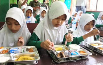 Jaga APBN, Pemerintah Siapkan Pemangkasan Lanjutan Anggaran Makan Bergizi Gratis
