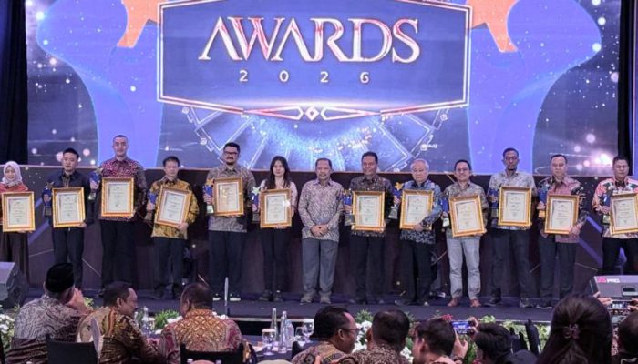EAZI Pangkas Waktu STS hingga 1,5 Jam, Terminal Teluk Lamong Raih Awards 2026