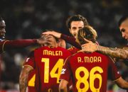 Donyell Malen Hat-trick, AS Roma Bantai Fiorentina 4-0