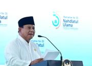 Prabowo Puji Peran Kiai dan Pesantren, Lahirkan Istilah “Jas Ijo”