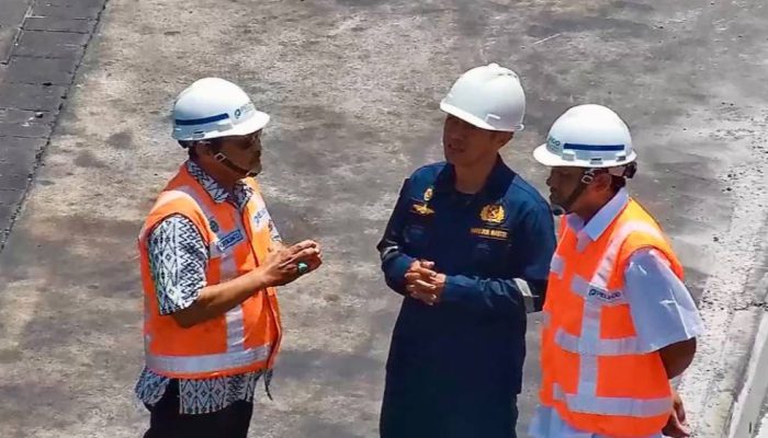 Dukung Logistik Ramah Lingkungan, Terminal Petikemas Nilam Tambah Unit E-RTG Baru