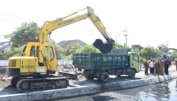 Kejar Target Sebelum Musim Hujan, Sidoarjo Percepat Normalisasi Saluran Kedunguling