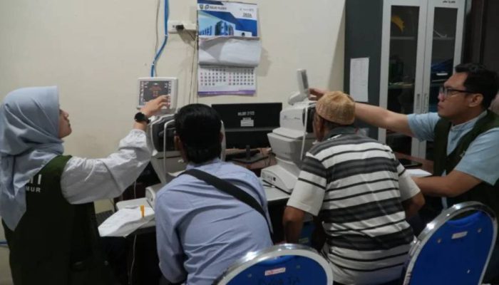 116 Warga dari Sejumlah Daerah Ikuti Skrining Operasi Katarak Gratis di Jombang