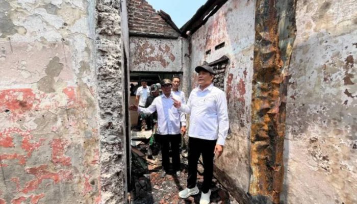 Bupati Subandi Gerak Cepat, Rumah Korban Kebakaran di Sukodono Segera Dibenahi