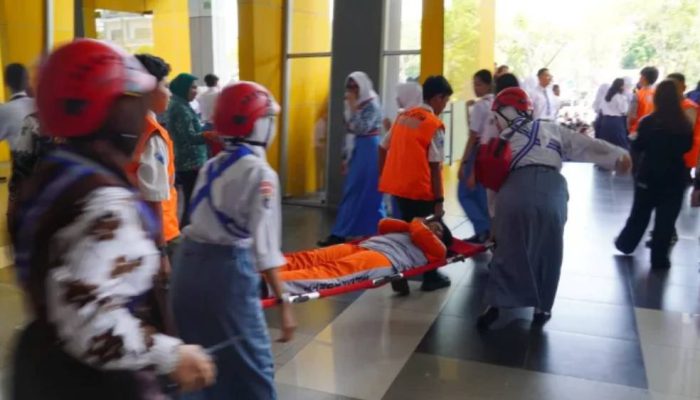 ITS Cetak 1.000 Siswa Tangguh Bencana Lewat Edukasi dan Simulasi